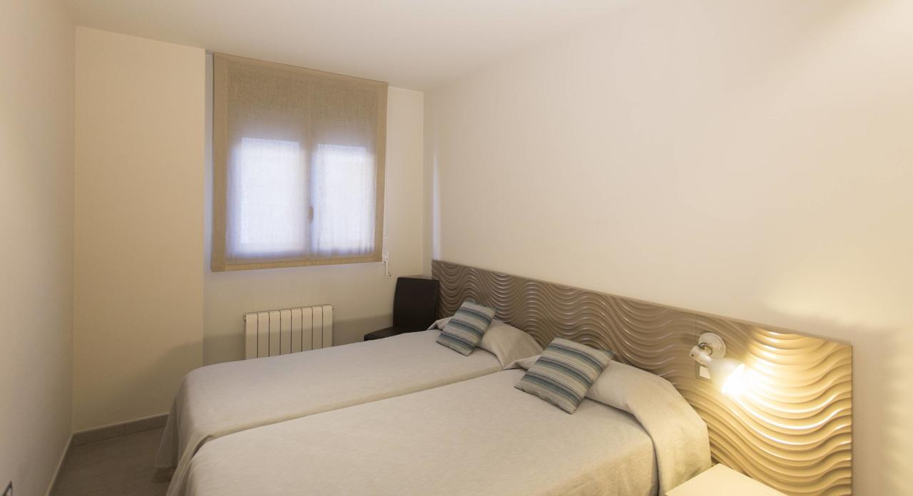 Apartaments Terraza Figueres Figueres  Ngoại thất bức ảnh